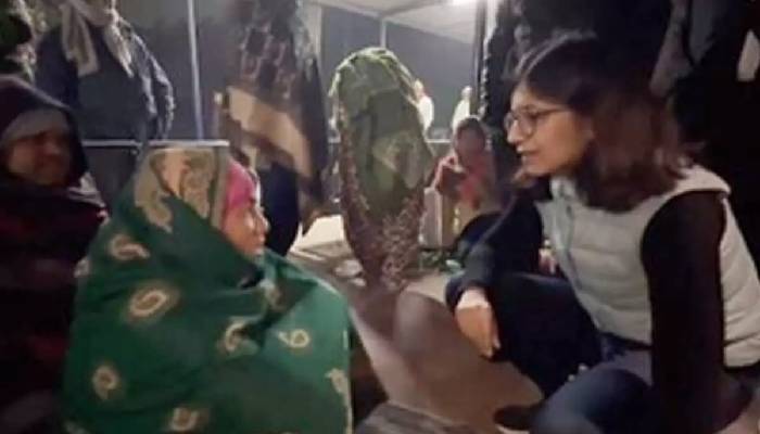दिल्ली के राजनीतिक गर्माहट के बीच 'आप' की पूर्व नेता ने खोला मोर्चा